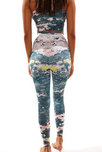 Load image into Gallery viewer, Full Soul - Graffiti Stripe