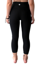Load image into Gallery viewer, Second Soul Capri- Smooth Black